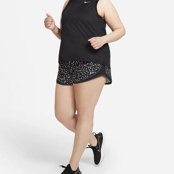 Nike Tempo Shorts Plus Size Dri-Fit Black/White Stars Running Workout Women 1X - Picture 2 of 8